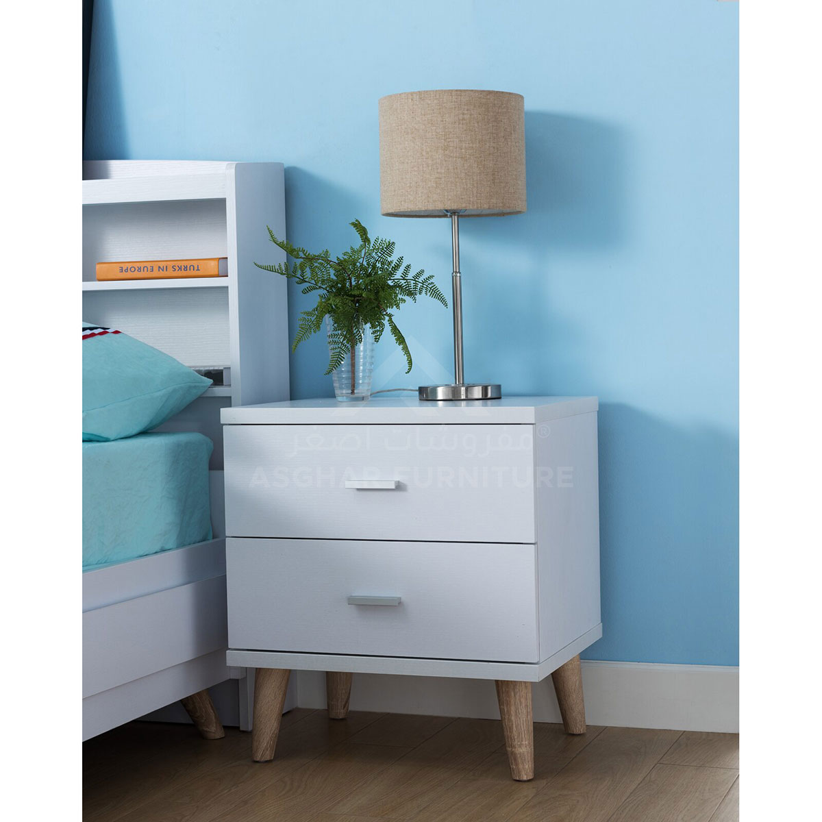 Winola Minimalist Prime Nightstand - Image 4